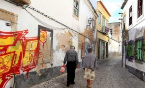 Subida da esperança de vida pode gerar 400 mil milhões de dólares para gestores de ativos