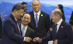 Olaf Scholz propôs a Xi Jinping trabalhar em conjunto para a paz no mundo