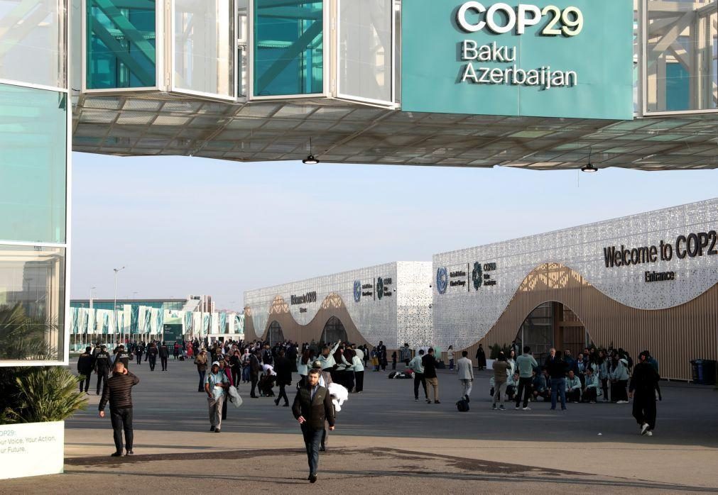 Pequenos Estados insulares e países menos desenvolvidos abandonam reunião da COP29