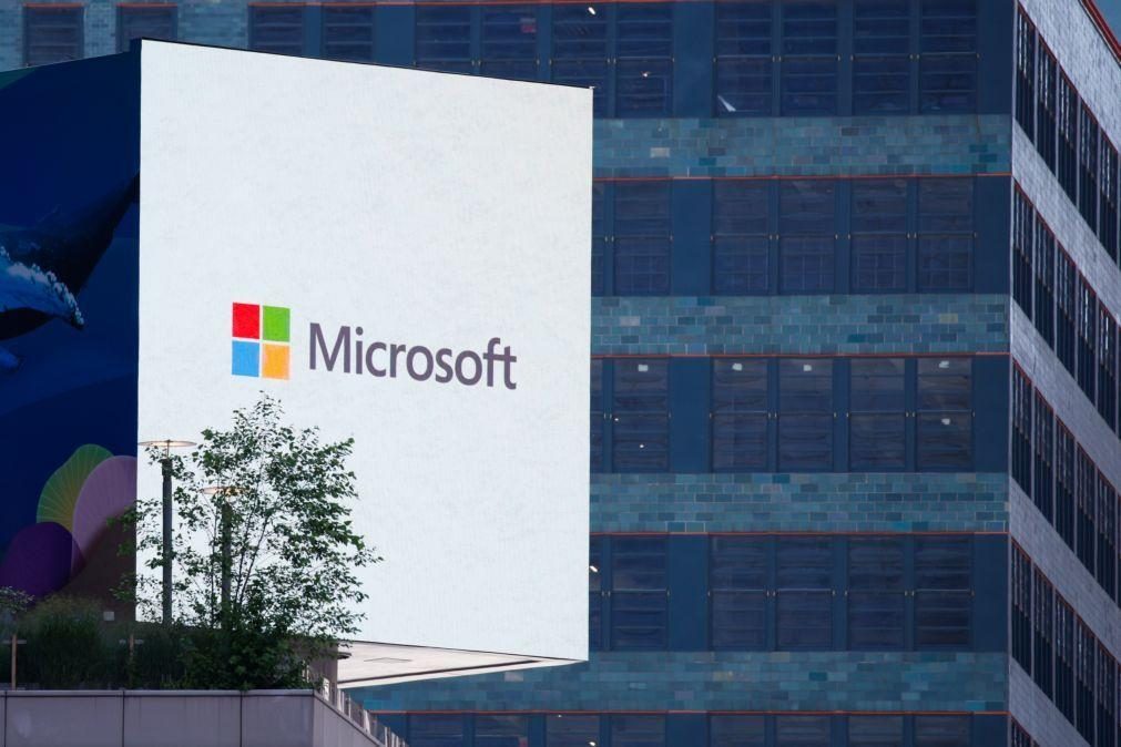 Microsoft está a investigar problema que afeta Outlook e Teams