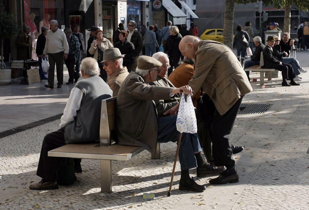 Esperança de vida aos 65 anos aumentou para 20,2 anos