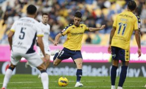 Estoril vence Famalicão e afasta-se da zona baixa da I Liga