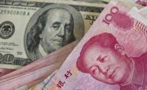 Moeda chinesa atinge valor mais baixo dos últimos meses face ao dólar