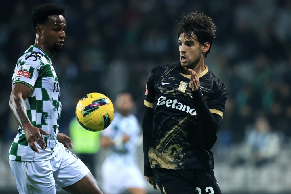 Médio Daniel Bragança falha treino do Sporting devido a lesão