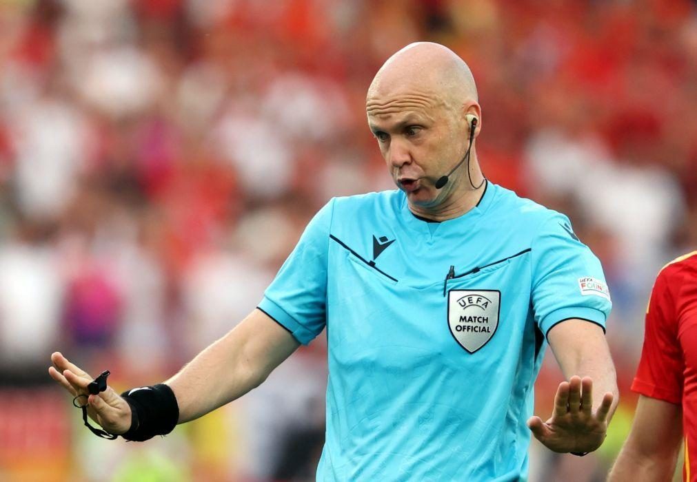 Árbitro inglês Anthony Taylor dirige visita do Sporting a Brugge