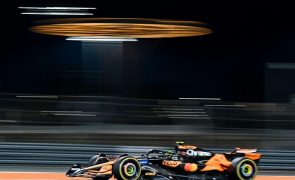 Norris vence GP de Abu Dhabi de F1 e dá título de construtores à McLaren