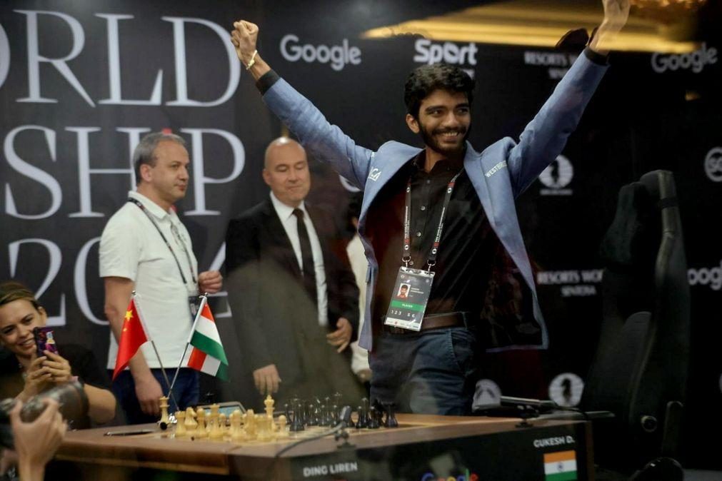 Indiano Gukesh Dommaraju é o mais jovem campeão mundial de xadrez