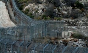 Líder insurgente diz que não quer conflito com Israel e pede intervenção internacional