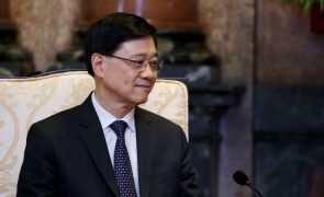 Líder de Hong Kong saúda novo Governo de Macau e promete continuar cooperação