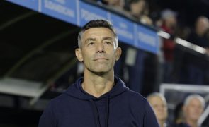 Pedro Caixinha oficializado pelo Santos como novo treinador