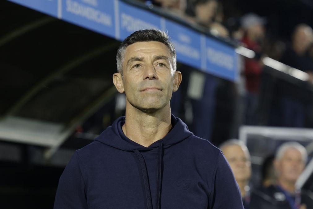 Pedro Caixinha oficializado pelo Santos como novo treinador