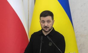 Ucrânia: Zelensky acusa Putin de 