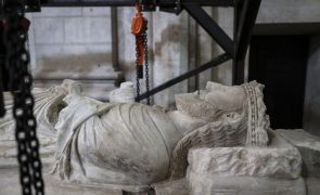 Programa dos 700 anos da morte de D. Dinis abre com exibição do rosto do rei em 3D