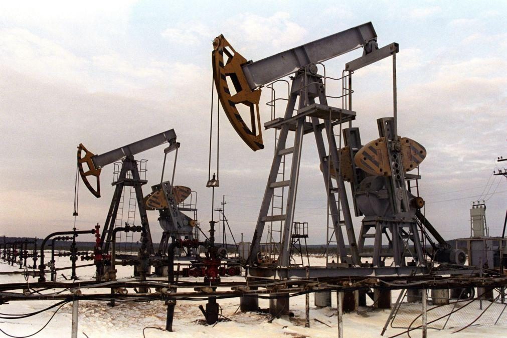 Produção de petróleo em Angola fica nos 1,173 milhões de barris/dia este ano