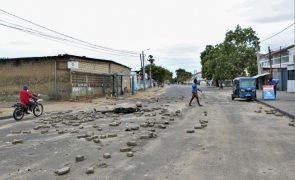 Dezasseis centros de saúde destruídos no norte de Moçambique