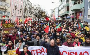 Dirigentes da esquerda na manifestação contra racismo e divisão da sociedade portuguesa