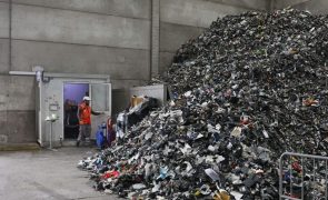 Quase 200 mil milhões de euros de material reciclável desperdiçados