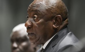 Ramaphosa e Sissoco únicos chefes de Estado na tomada de posse de Chapo