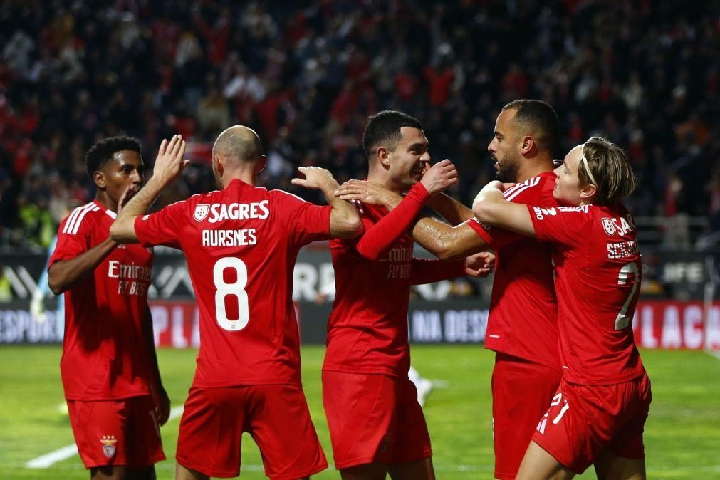 Benfica vence Farense e qualifica-se para os 'quartos' da Taça de Portugal