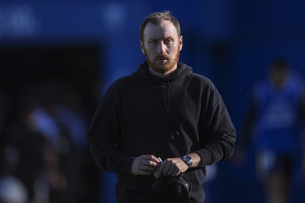 Ian Cathro olha com ambição para o duelo com o Vitória de Guimarães