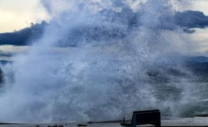 Portugal continental mantêm-se com avisos devido à chuva, vento e agitação marítima