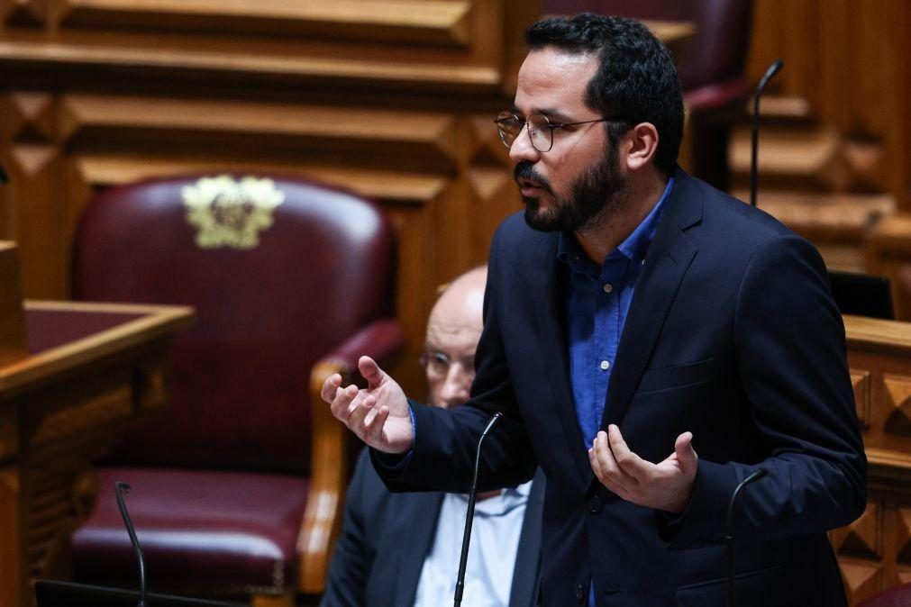 Livre leva hoje a debate no parlamento regulamentação do estatuto dos apátridas