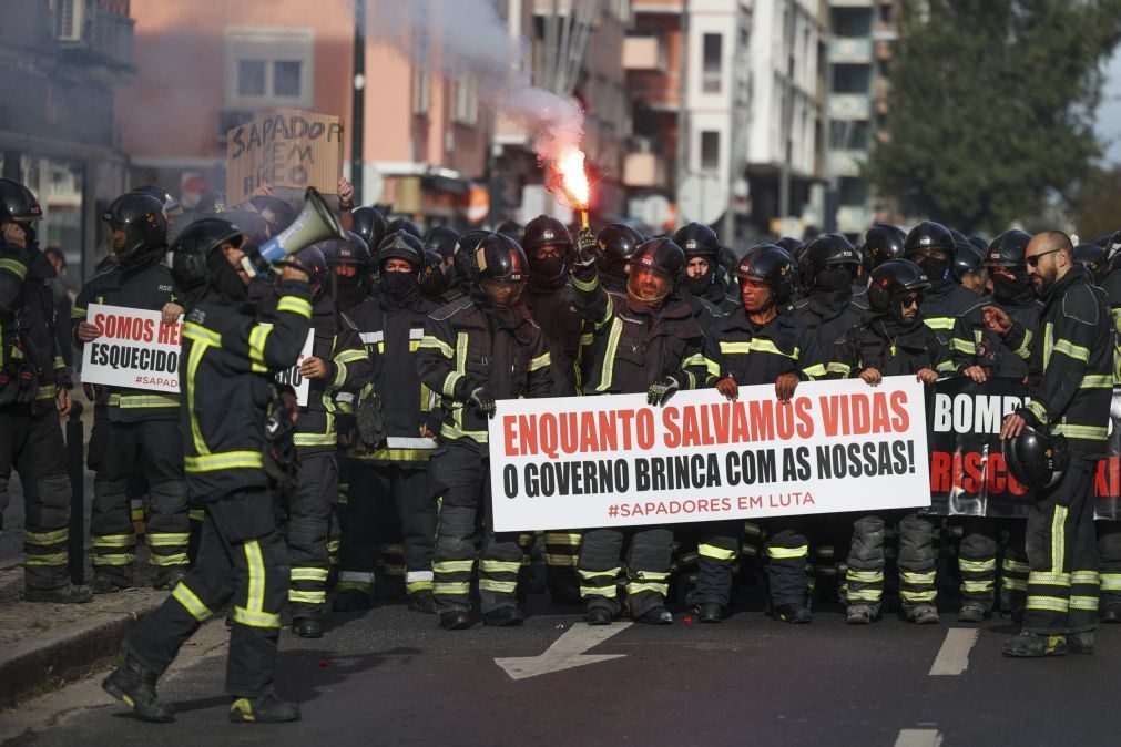 Ministério Público investiga manifestações dos bombeiros sapadores