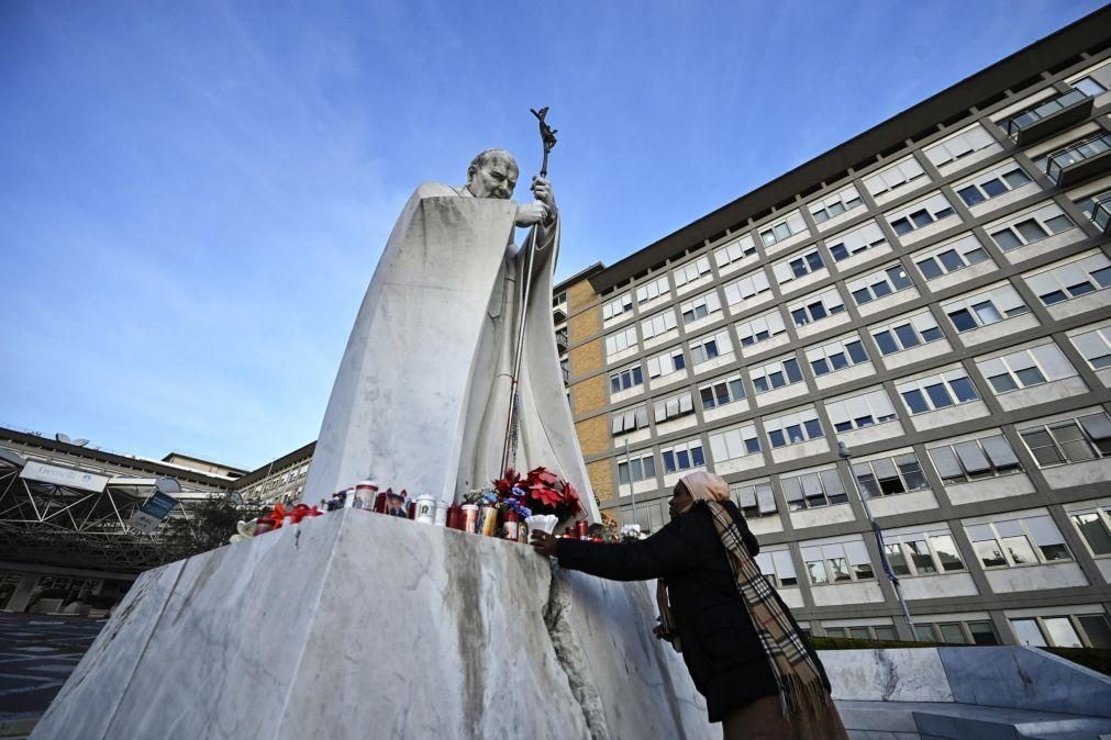 Papa Francisco apresenta 