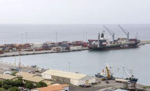 Cabo Verde prevê reativar plataforma de pescado com 210 ex-trabalhadores da Atunlo