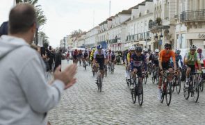 Jordi Meeus vence terceira etapa da Volta ao Algarve com Jan Christen em líder