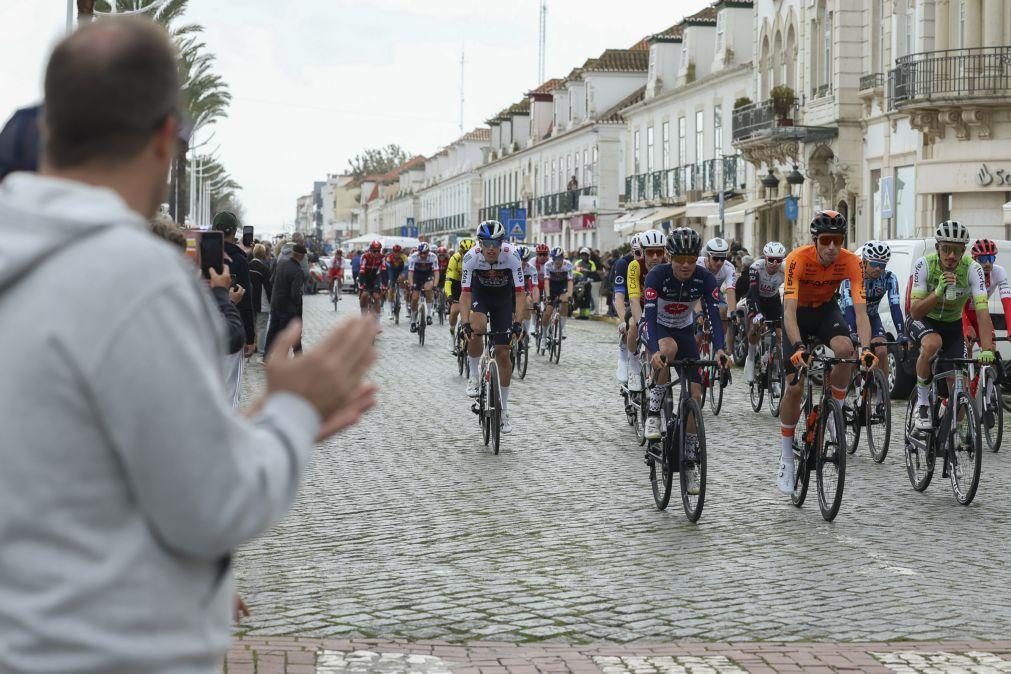 Jordi Meeus vence terceira etapa da Volta ao Algarve com Jan Christen em líder