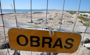 Governo autoriza despesa de 11 ME para alimentar de areia praias da Costa da Caparica