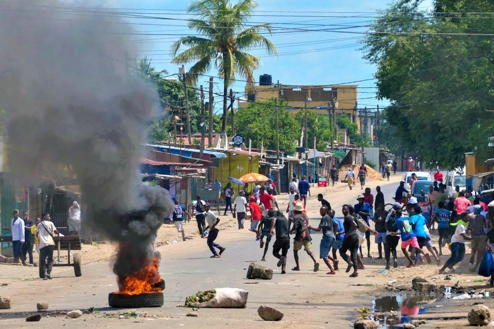 Tiros e caos em bairro periférico de Maputo em protestos por disparos contra caravana de Mondlane