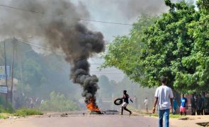 Polícia moçambicana detém 14 pessoas em manifestações pós-eleitorais em Nampula