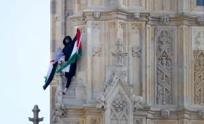 Homem que hasteou bandeira palestiniana no Big Ben foi acusado de desordem