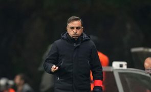 Carlos Carvalhal quer Sporting de Braga ao melhor nível para vencer em Faro