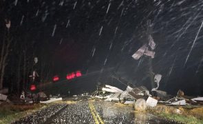 Pelo menos 33 mortos em tempestades violentas e tornados nos EUA - novo balanço