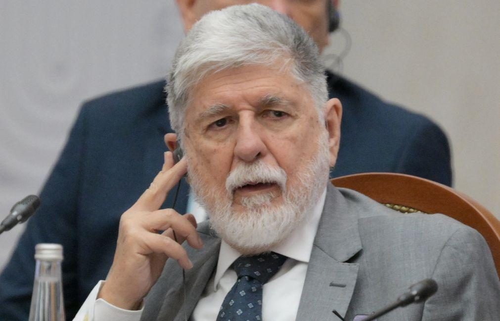 Assessor do Presidente brasileiro diz que China oferece menos riscos do que EUA  