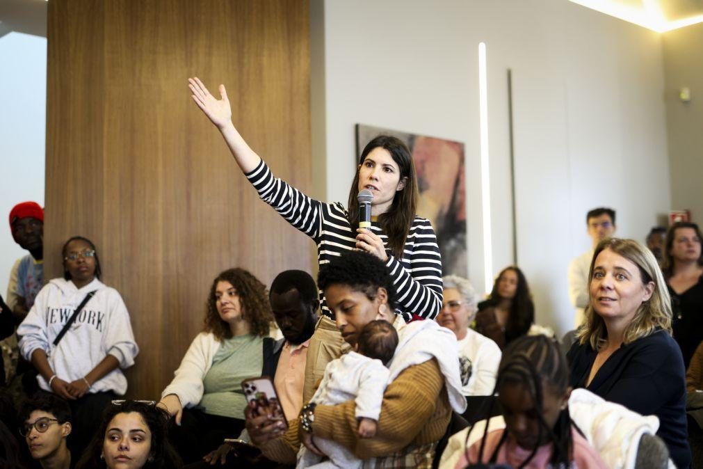 BE acusa PSD fazer dos imigrantes