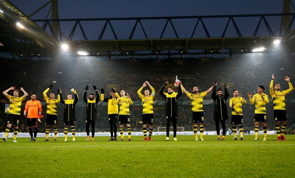 Borussia Dortmund vence no regresso de Reus e sobe ao terceiro lugar da Liga alemã