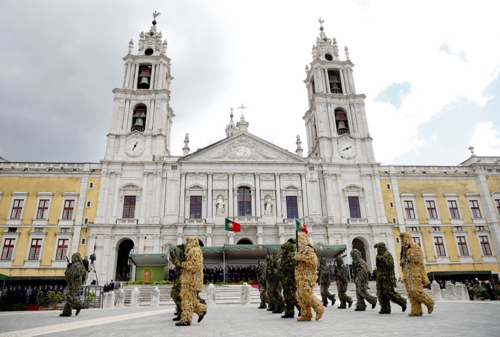 Interditada frente do palácio de Mafra por risco de queda dos sinos devido ao mau tempo