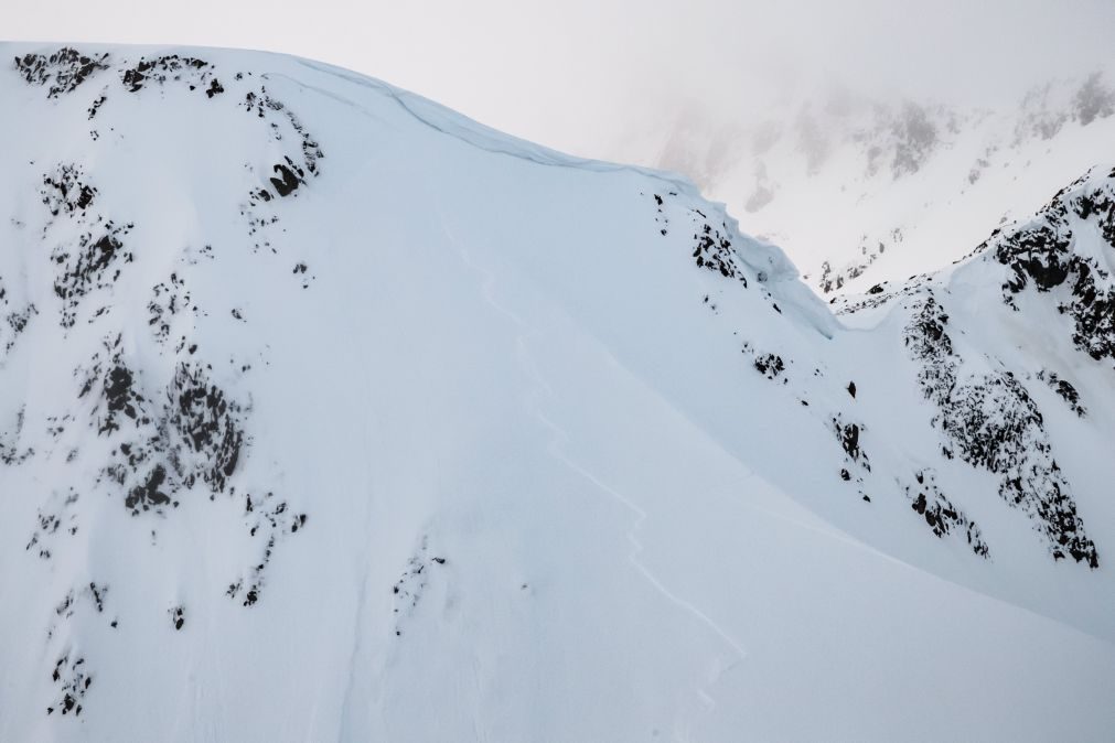 Avalanche nos Alpes Suíços faz três mortos que se suspeita serem espanhóis