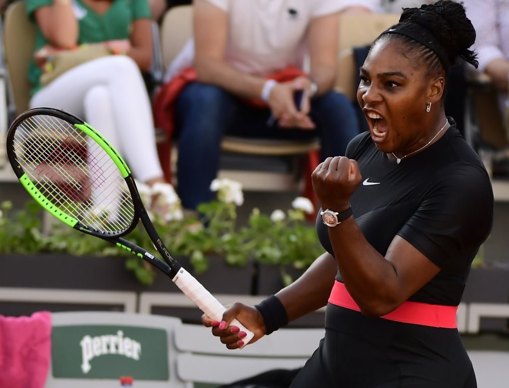 Serena Williams assegura presença nos oitavos de final de Roland Garros