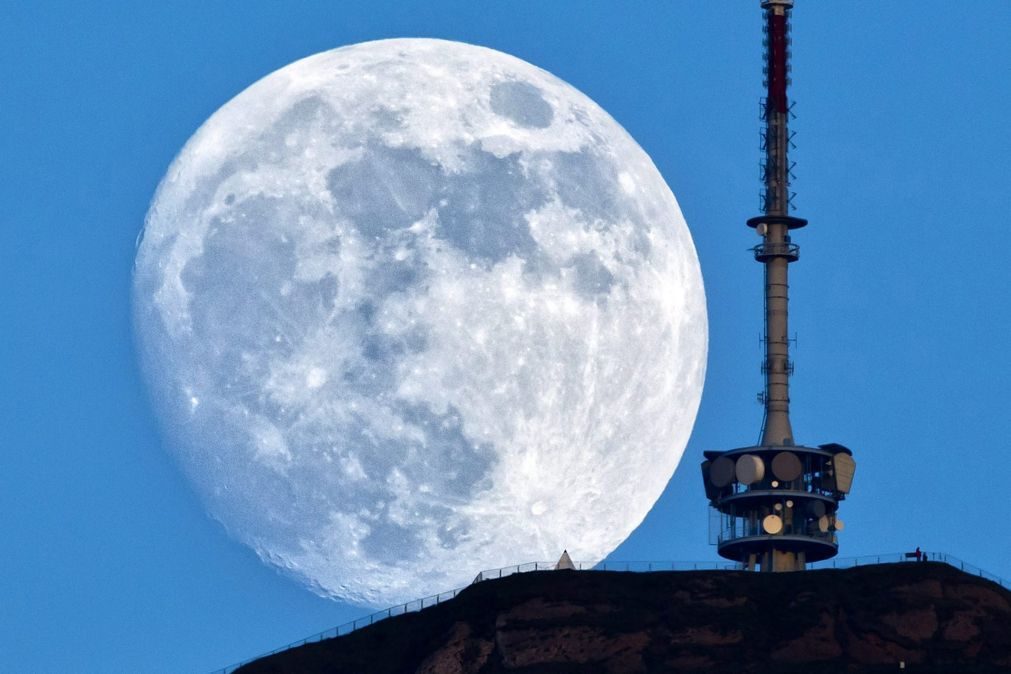 Afastamento progressivo da Lua determina dias mais longos na Terra