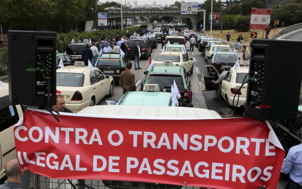 ALERTA | Taxistas convocam manifestação em Lisboa