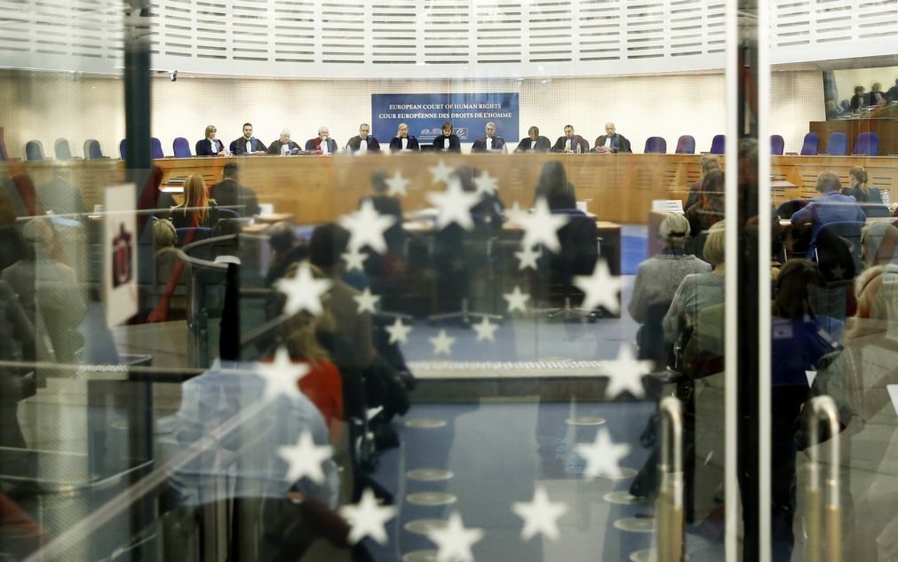 Tribunal europeu condena a Grécia por validar lei islâmica