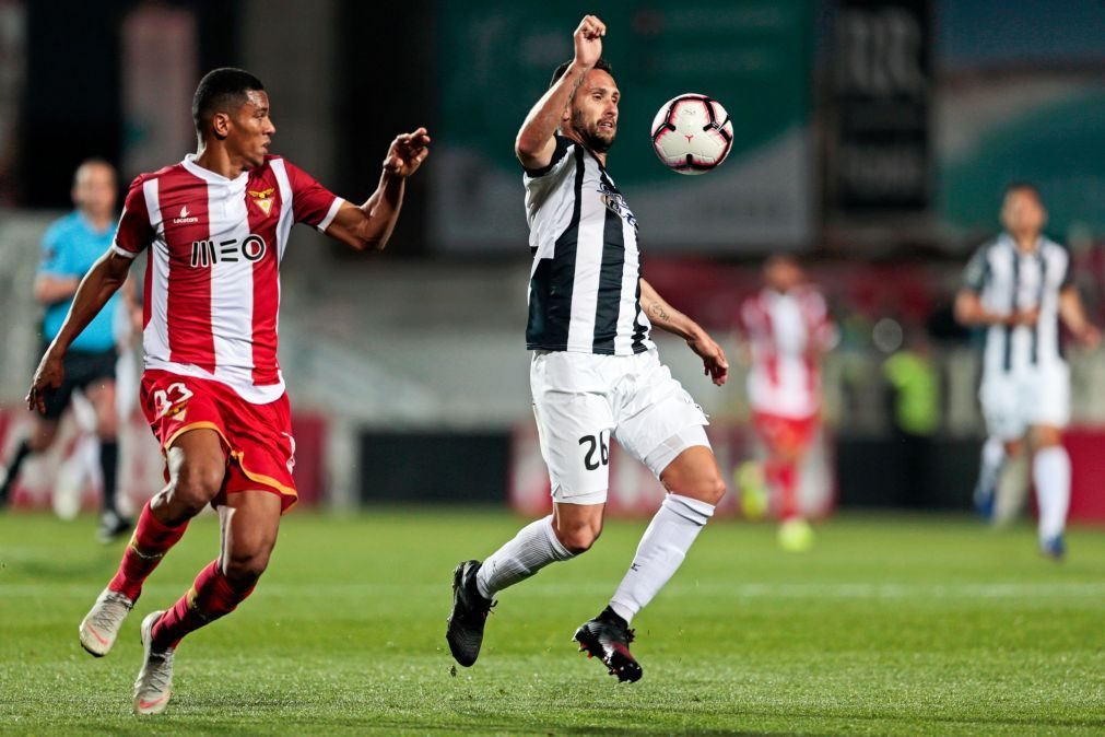 Portimonense e Desportivo das Aves empatam no Algarve