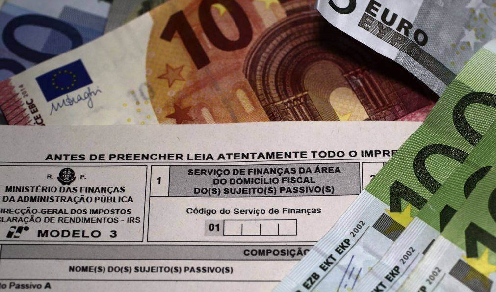 Estado arrecada em impostos mais 929 milhões de euros até fevereiro