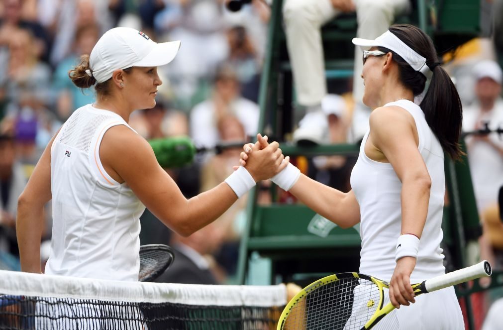 Wimbledon: Ashleigh Barty qualifica-se com facilidade para a terceira ronda