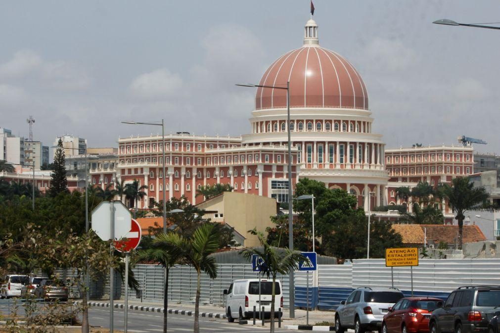 Crianças detidas em Luanda por tentativa de furto. Adulto fugiu